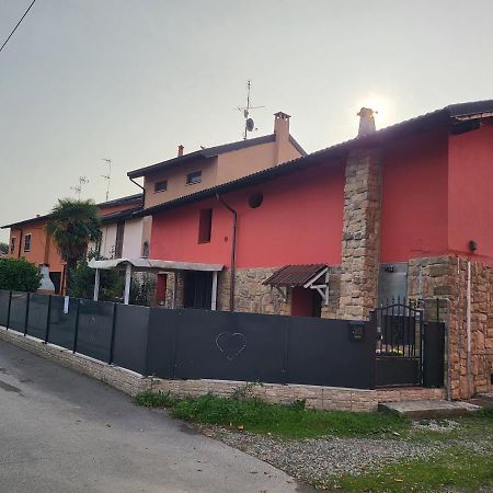 Hotel A casa di luca Mediglia Exterior foto