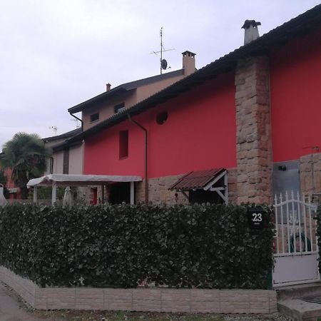Hotel A casa di luca Mediglia Exterior foto