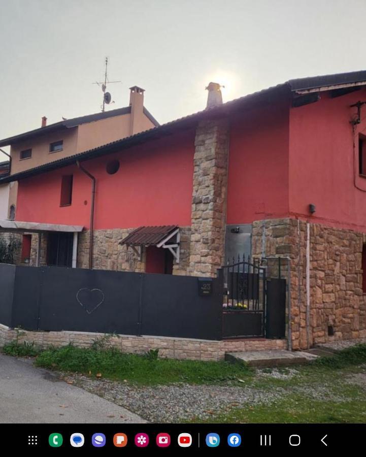 Hotel A casa di luca Mediglia Exterior foto